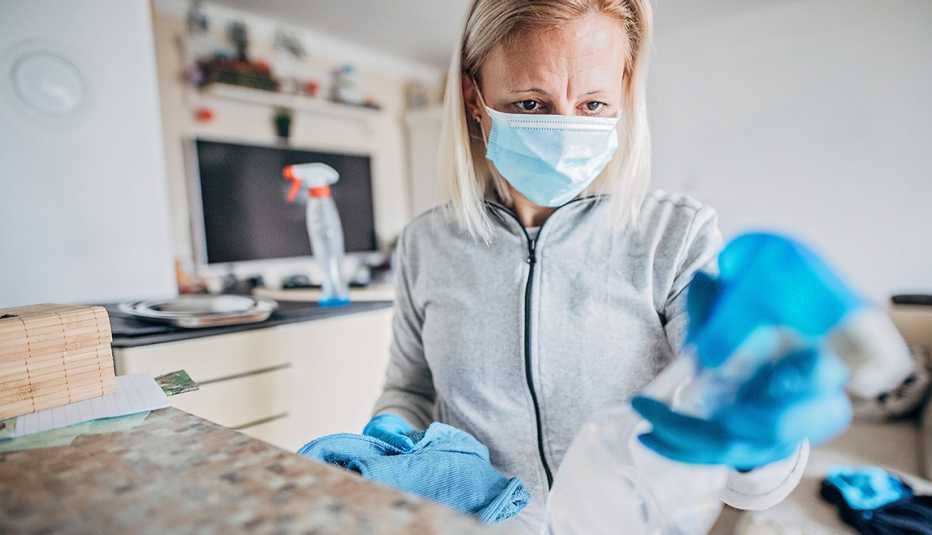 How to Prevent Coronavirus in Your Home After Visitors