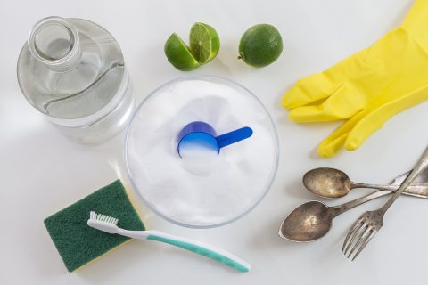 10 Best Cleaning Hacks