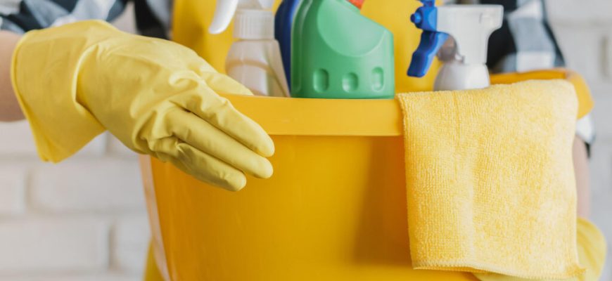 Vanilla-Inspired DIY Cleaners