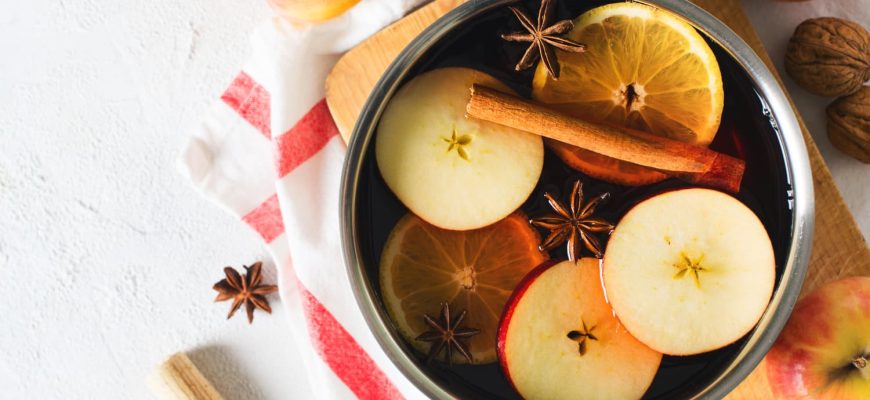 Seasonal Scents for Your Home: Apple & Cinnamon
