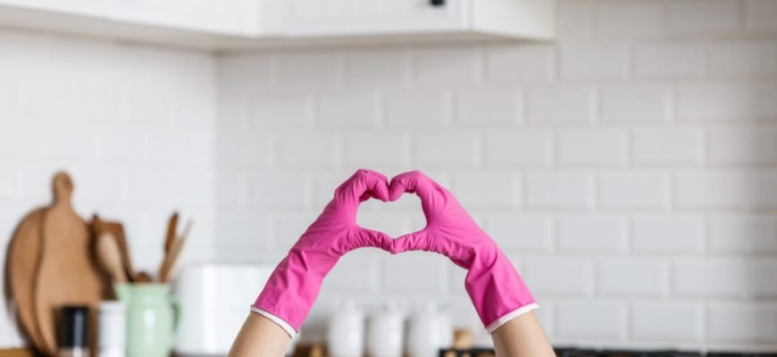 5 Tips to Give the Gift of Clean for Valentine’s Day