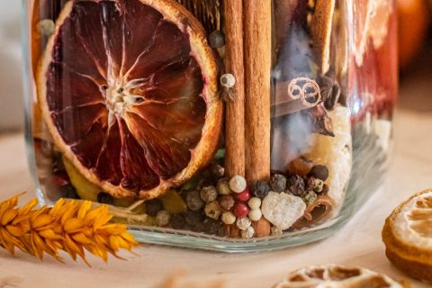 DIY Mason Jar Potpourri