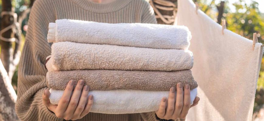 How to Keep Towels Soft + Fluffy