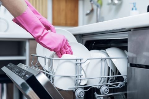 How to Clean a Dishwasher