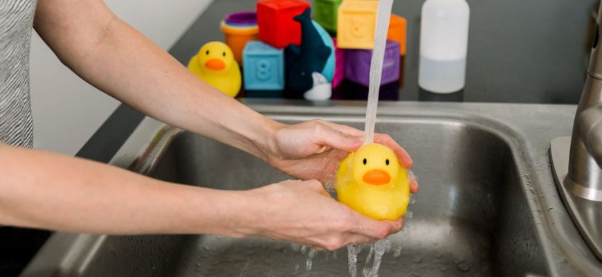 Cleaning Children’s Toys