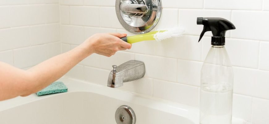 How To Clean a Bathtub