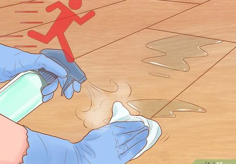 How to Clean Oil Off a Wood Floor